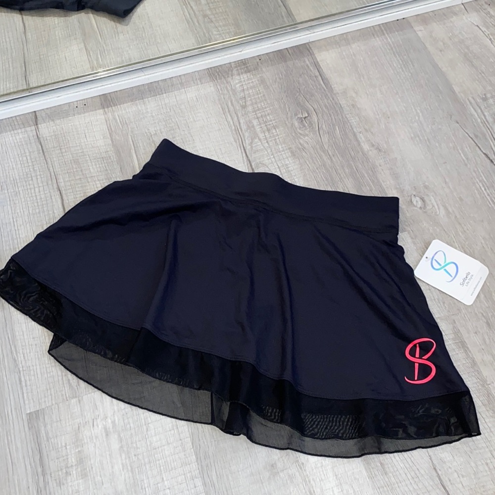 Sofibella - NWT gorgeous sexy workout play Skort! Black - Sz S